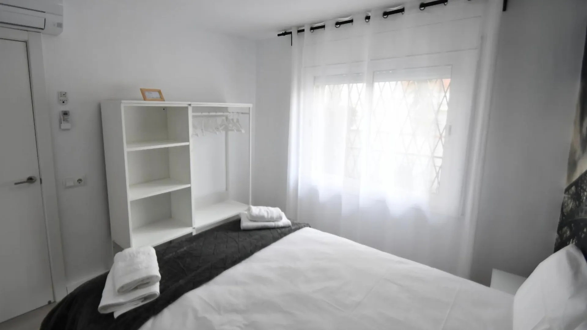 Apartamento 2 Habitaciones Y Magnifica Terraza Castelldefels 0*,  Spain