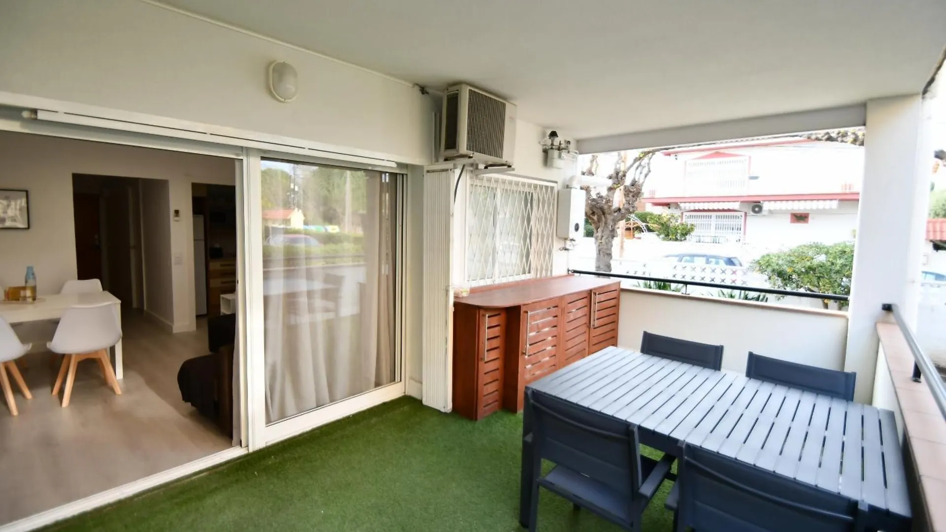 Apartamento 2 Habitaciones Y Magnifica Terraza Castelldefels