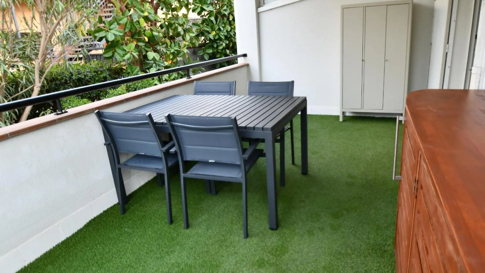 Apartamento 2 Habitaciones Y Magnifica Terraza Castelldefels Apartment